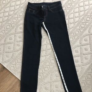Hue dark rinse Jean style leggings